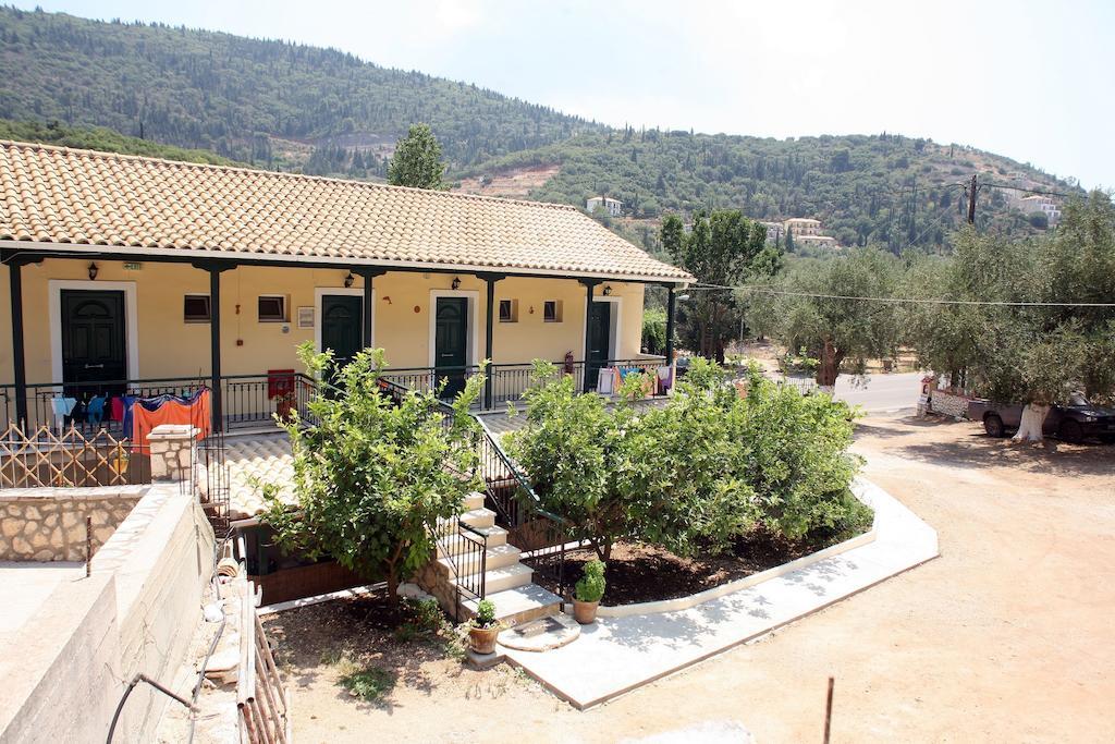 Marathes Studios Áyios Nikítas Extérieur photo