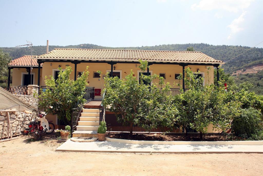 Marathes Studios Áyios Nikítas Extérieur photo
